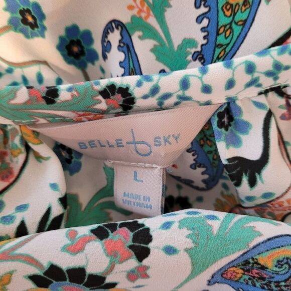 BELLE & SKY Colorful Peacock Print Top Size Large (2169) - Picture 4 of 6